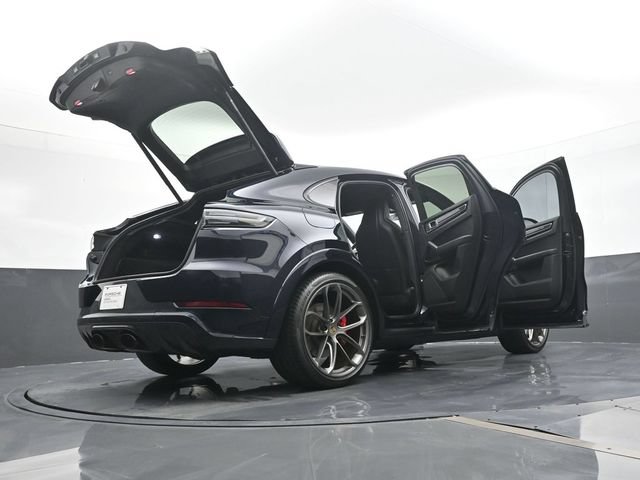 Certified 2023 Porsche Cayenne GTS AWD/4WD image 27