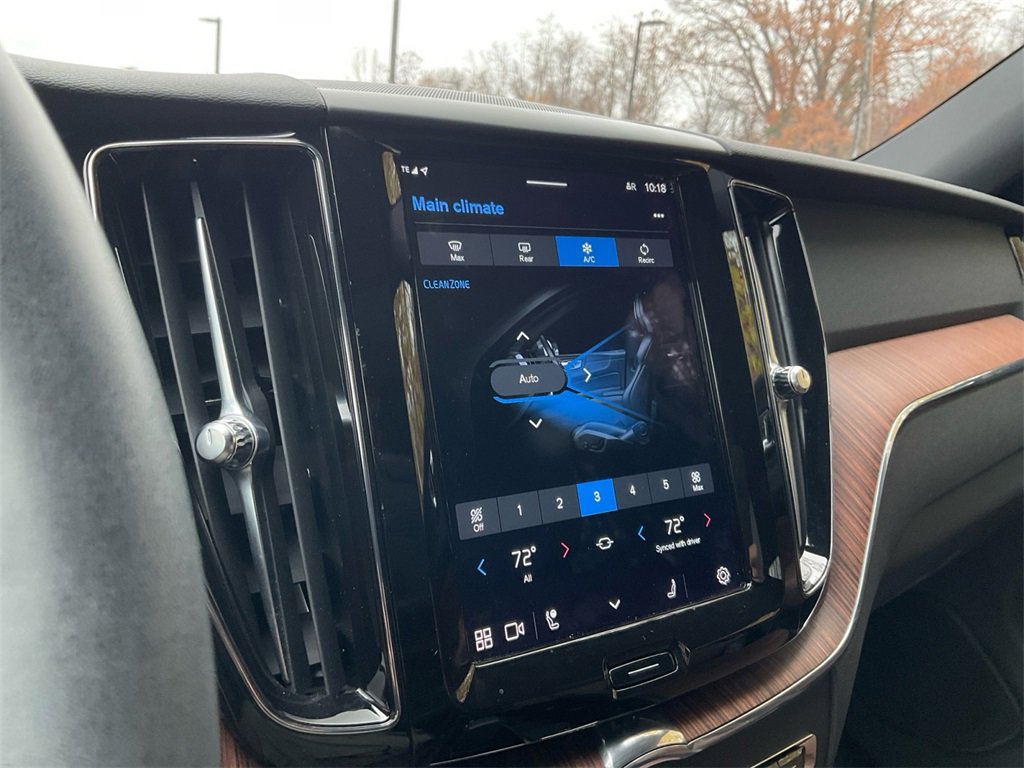 Certified 2023 Volvo XC60 B5 Plus w/ Climate Package image 23