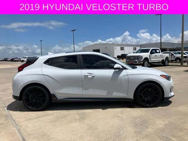 Used 2019 Hyundai Veloster Turbo FWD image 9