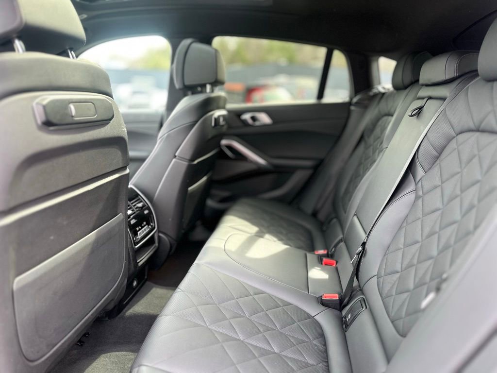 Certified 2025 BMW X6 xDrive40i image 19