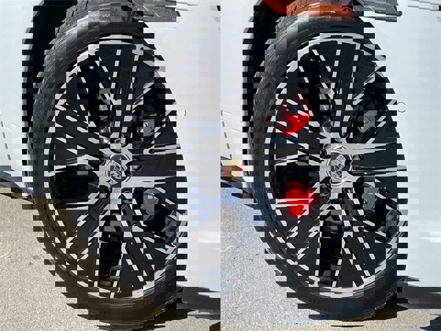 Used 2020 Porsche Taycan 4S image 9