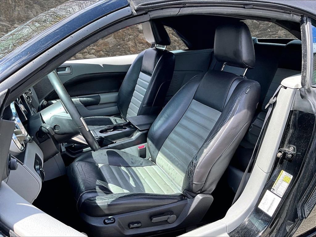 Used 2009 Ford Mustang GT Premium image 19