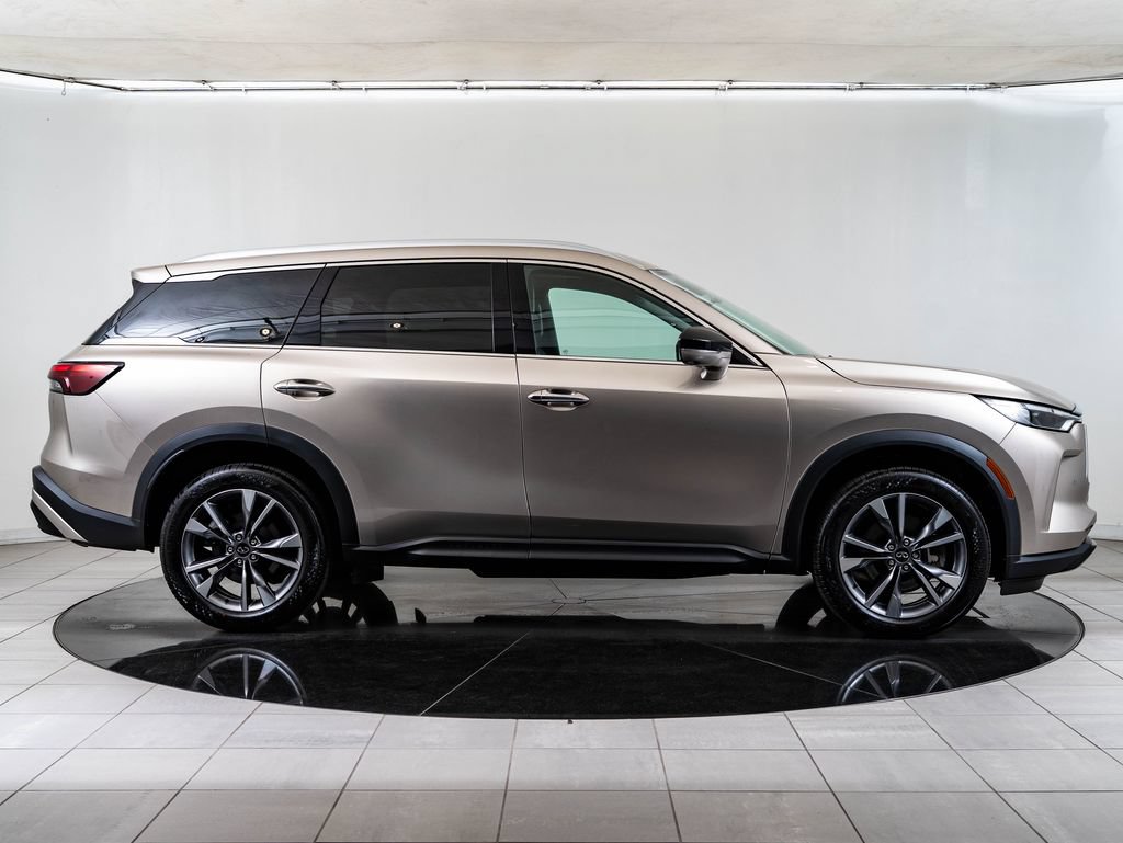 Used 2023 INFINITI QX60 Luxe AWD/4WD image 11