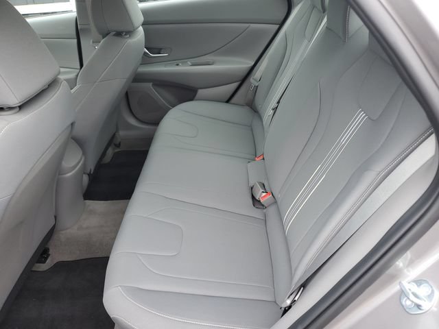 Certified 2023 Hyundai Elantra SEL FWD image 12
