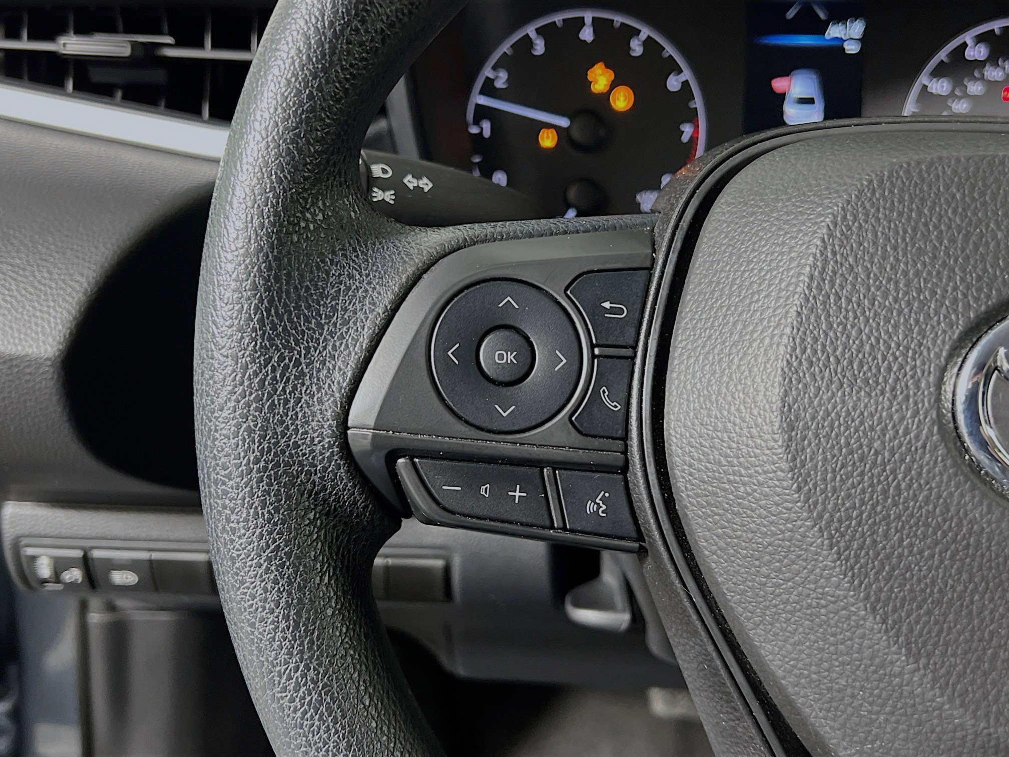 Used 2024 Toyota Corolla LE image 19