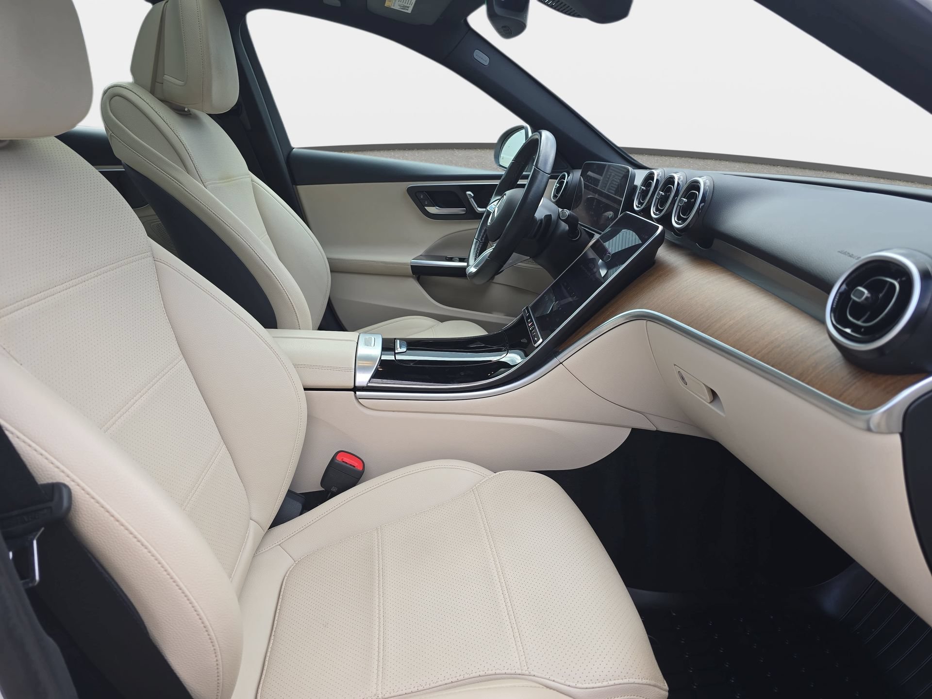 Certified 2023 Mercedes-Benz C 300 4MATIC Sedan image 10