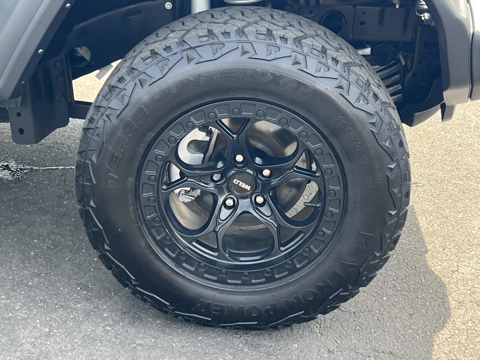 Used 2023 Jeep Wrangler Sport S image 25