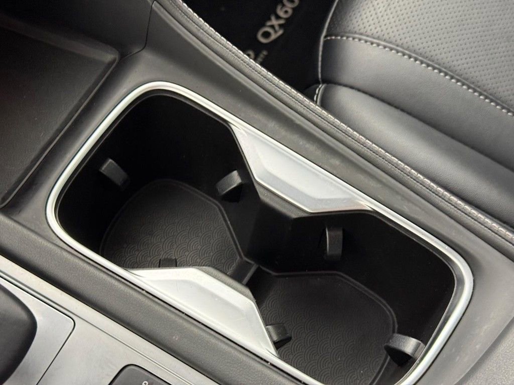 Used 2024 INFINITI QX60 Luxe image 18