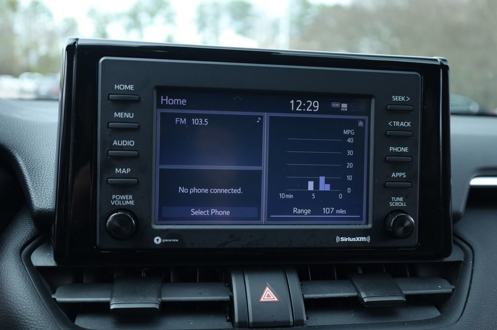 Used 2021 Toyota RAV4 LE image 7