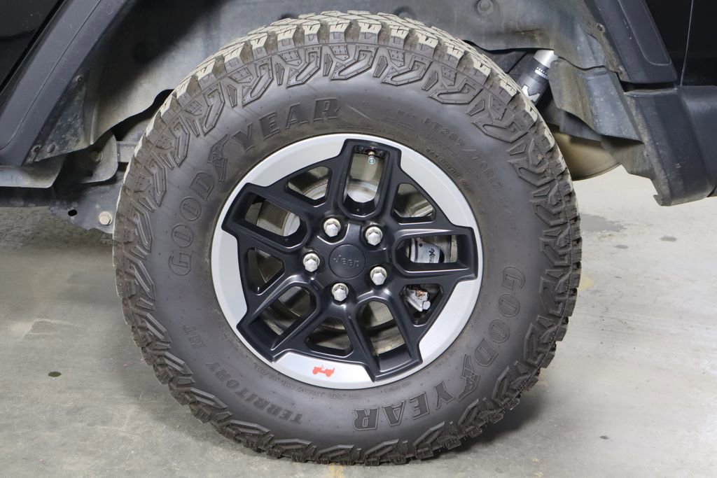 Used 2018 Jeep Wrangler Unlimited Rubicon AWD/4WD image 38