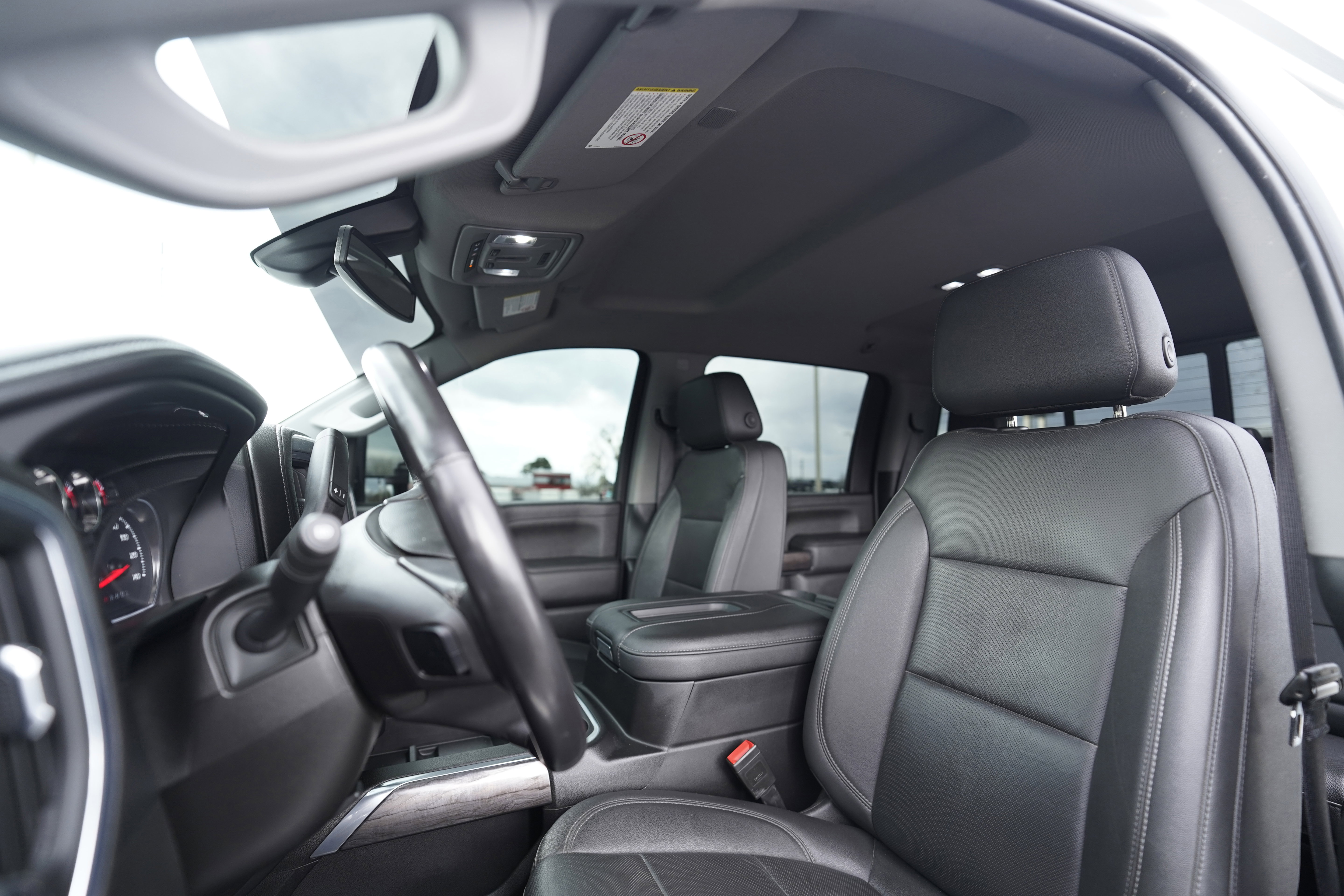 Used 2022 Chevrolet Silverado 2500 LTZ w/ LTZ Plus Package image 9