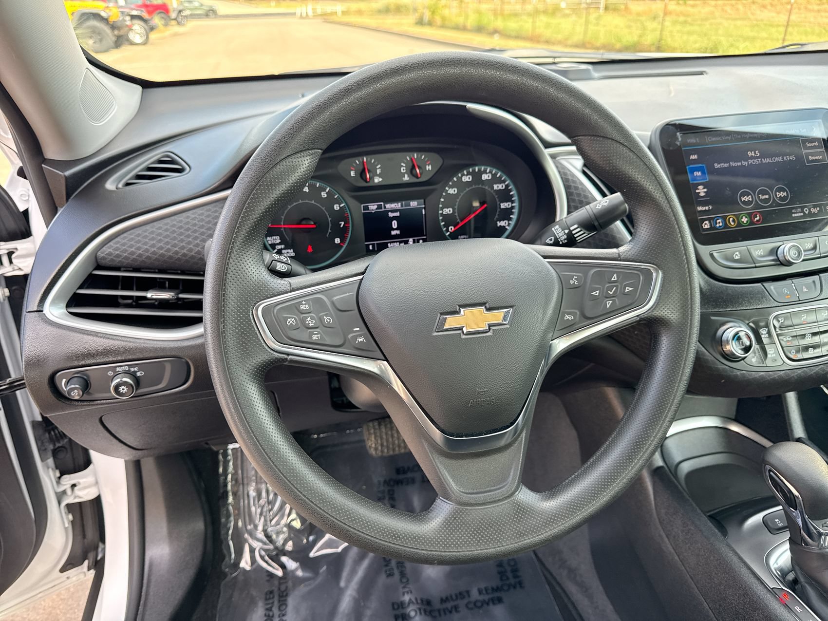 Used 2025 Chevrolet Malibu LT FWD image 14
