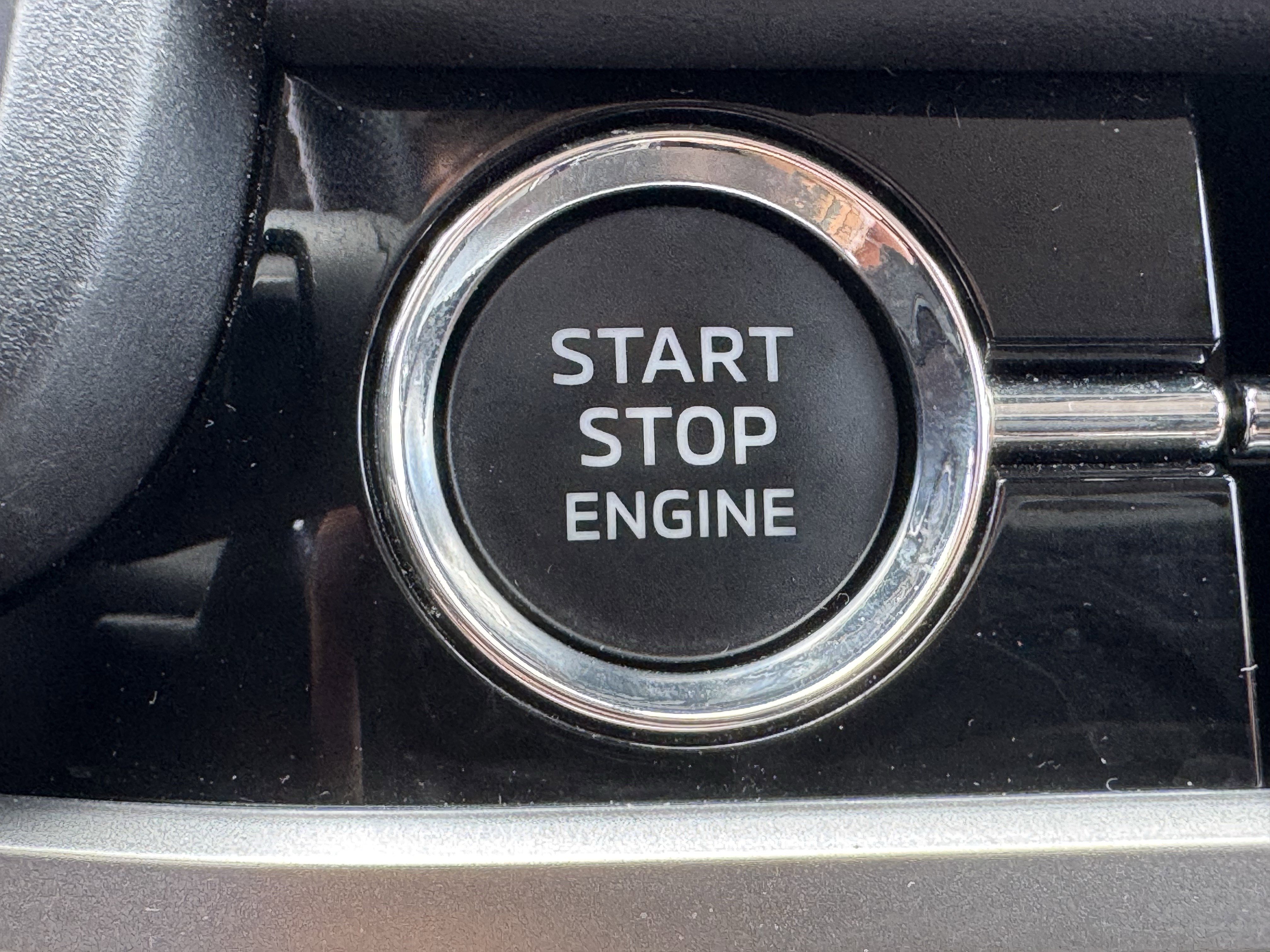 Used 2025 Mitsubishi Outlander SE FWD image 22