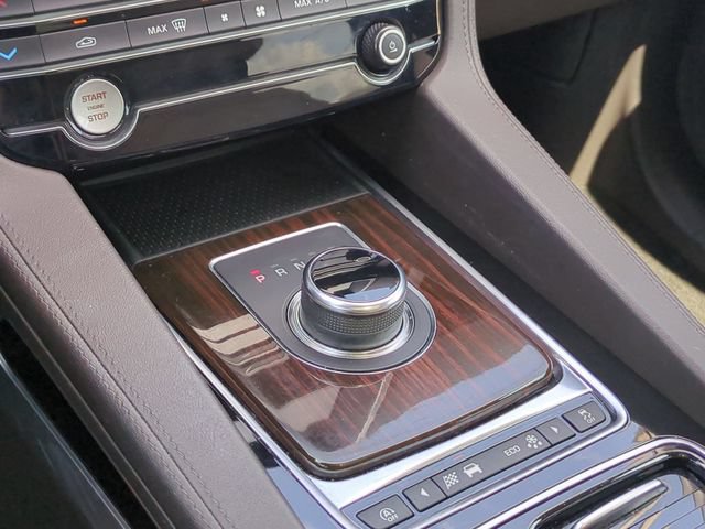 Used 2020 Jaguar F-PACE Prestige AWD/4WD image 9