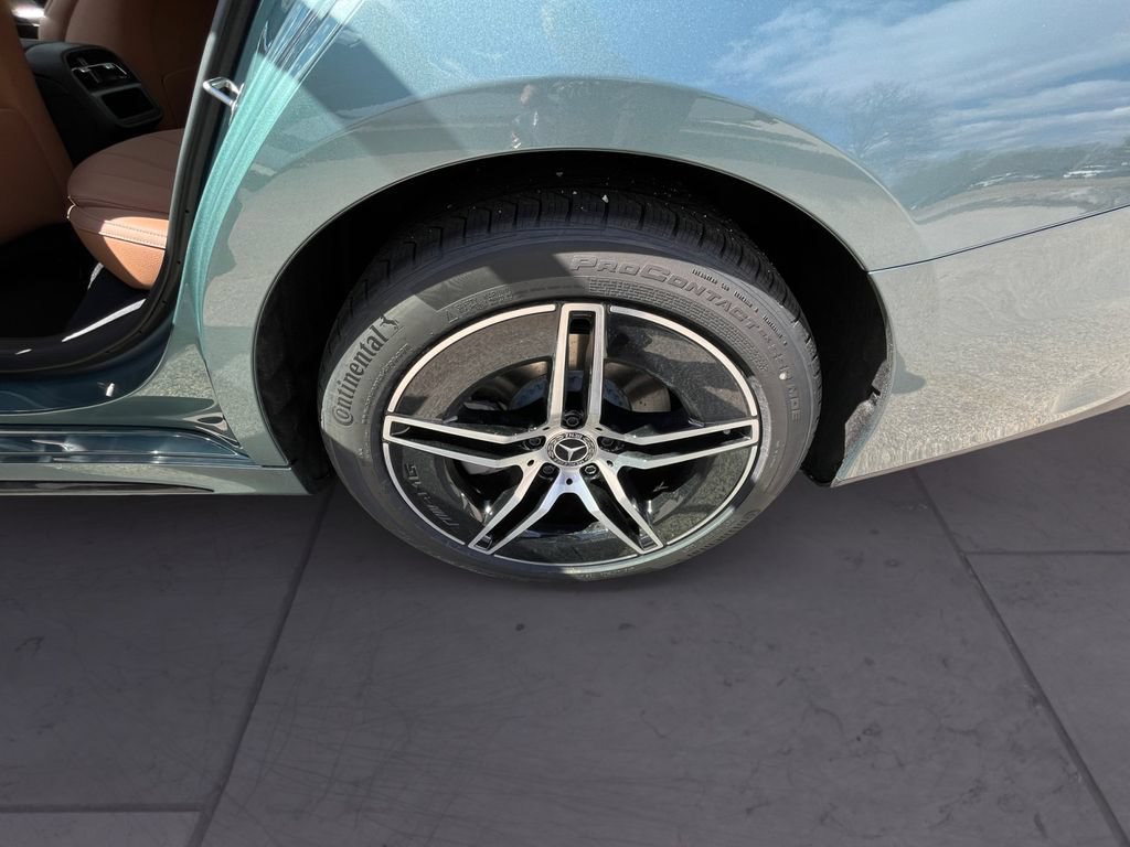 New 2026 Mercedes-Benz E 350 4MATIC Sedan image 9