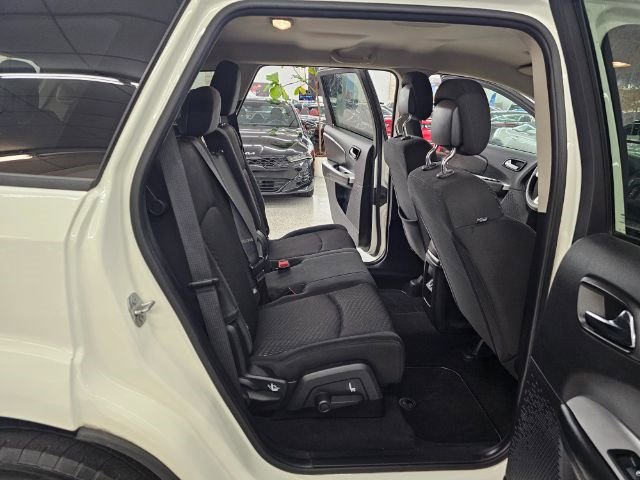 Used 2018 Dodge Journey SE w/ Connectivity Group image 32