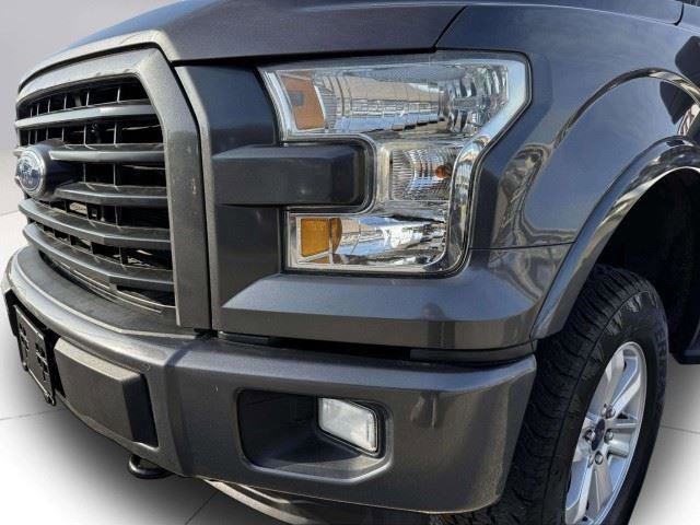 Used 2016 Ford F150 XLT w/ Equipment Group 302A Luxury AWD/4WD image 13