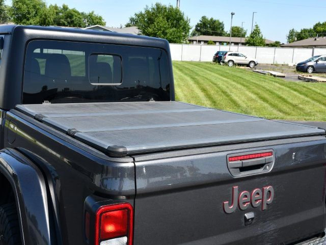 Used 2023 Jeep Gladiator Rubicon w/ Trailer Tow Package AWD/4WD image 35
