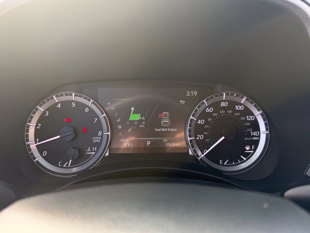 Used 2023 Toyota Highlander XLE AWD/4WD image 30