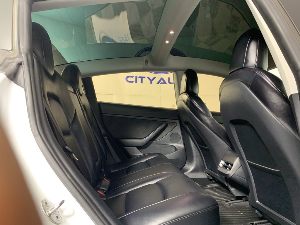 Used 2022 Tesla Model 3 Performance image 30