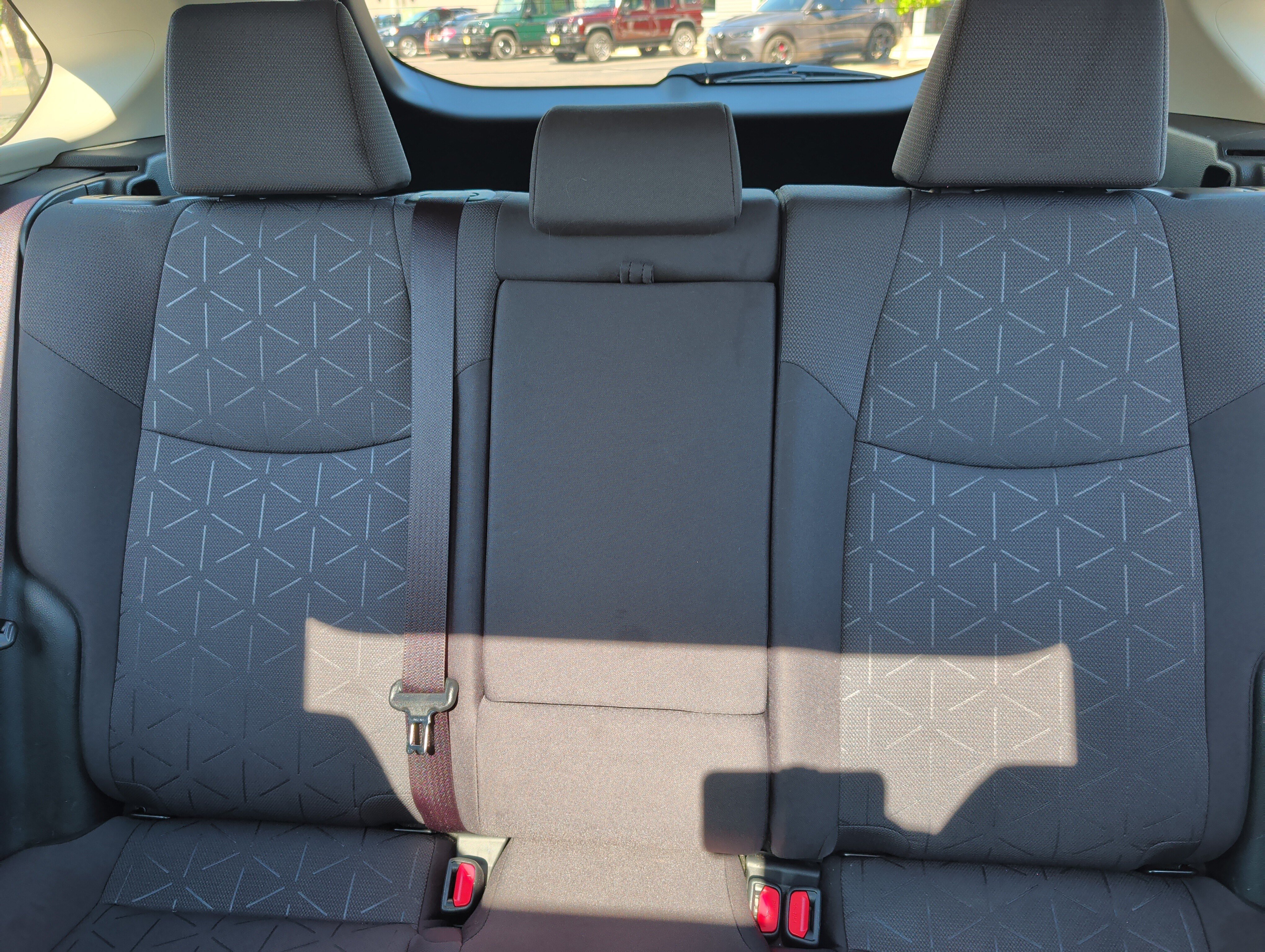 Used 2021 Toyota RAV4 XLE w/ Convenience Package AWD/4WD image 13