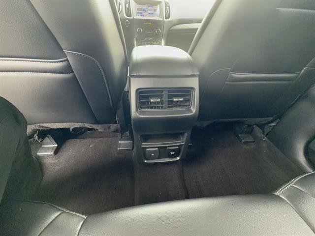 Used 2019 Ford Edge SEL w/ Equipment Group 201A AWD/4WD image 23