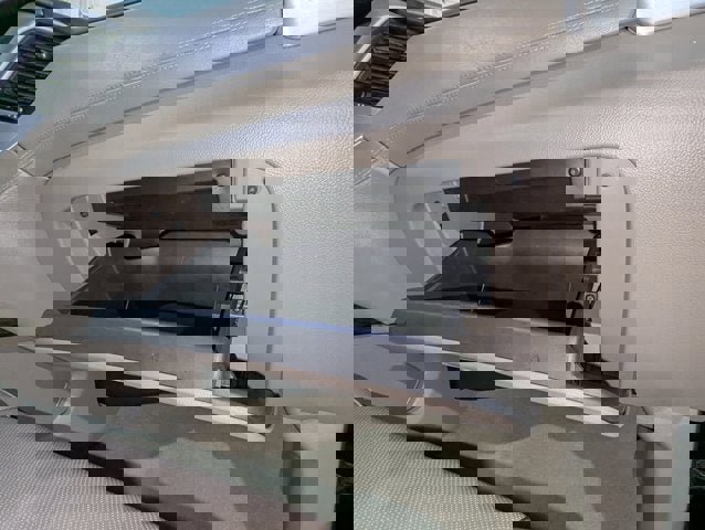 Used 2015 GMC Yukon XL SLT image 29