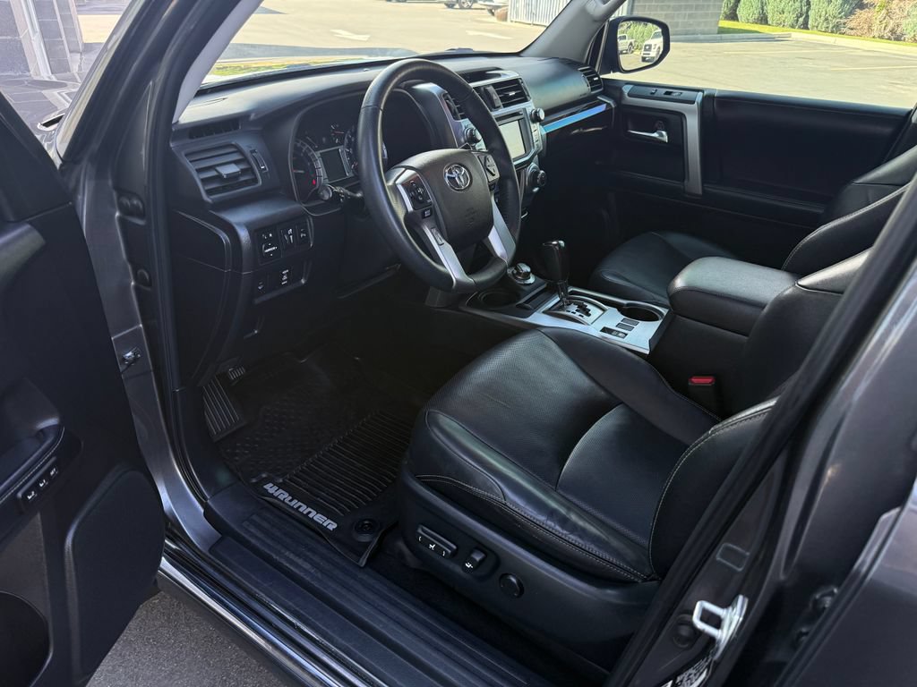 Used 2019 Toyota 4Runner Limited AWD/4WD image 20