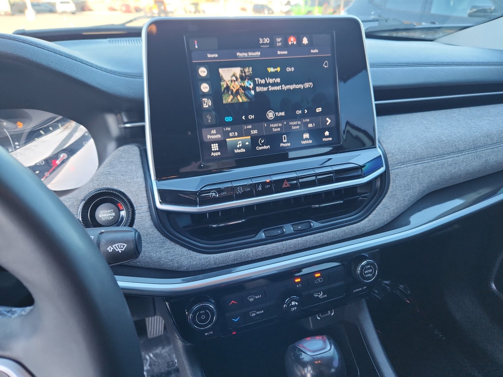 Used 2022 Jeep Compass Latitude image 13