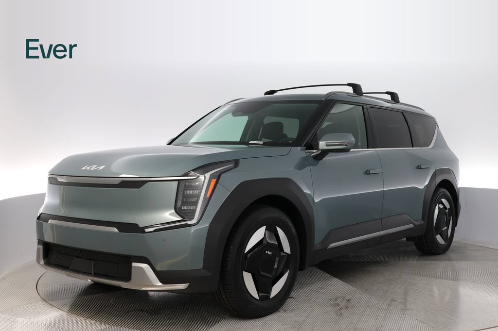 Used 2024 Kia EV9 Wind AWD/4WD image 2