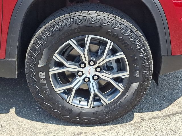 Used 2025 GMC Acadia AT4 w/ LPO, Floor Liner Package AWD/4WD image 27