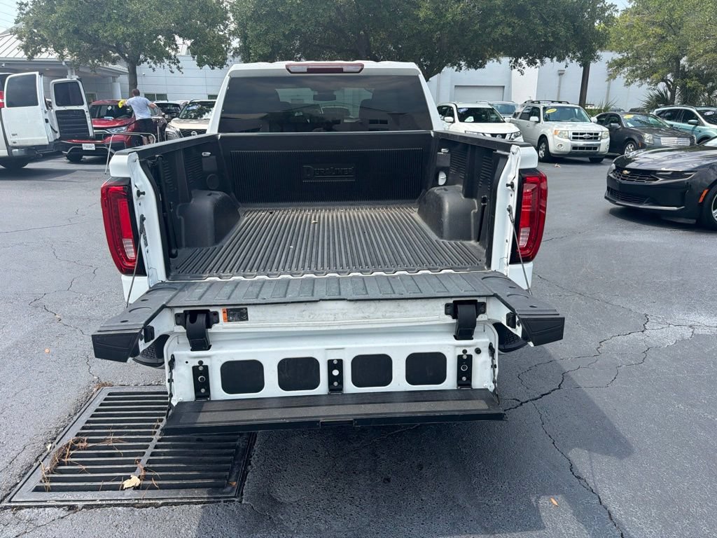 Used 2025 GMC Sierra 1500 SLT RWD image 8
