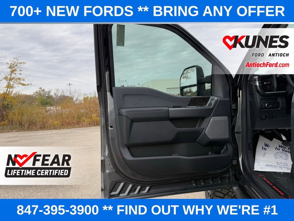 New 2026 Ford F250 Lariat w/ Black Appearance Package image 37