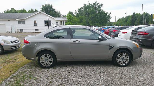 Used 2008 Ford Focus SE FWD image 3