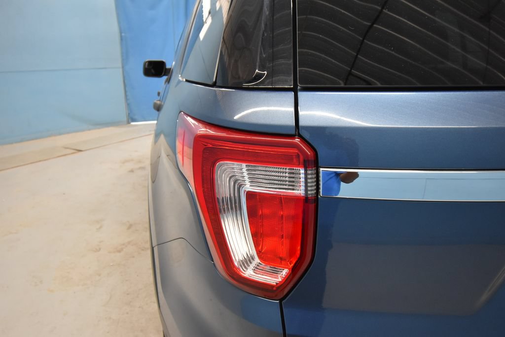 Used 2018 Ford Explorer FWD image 40