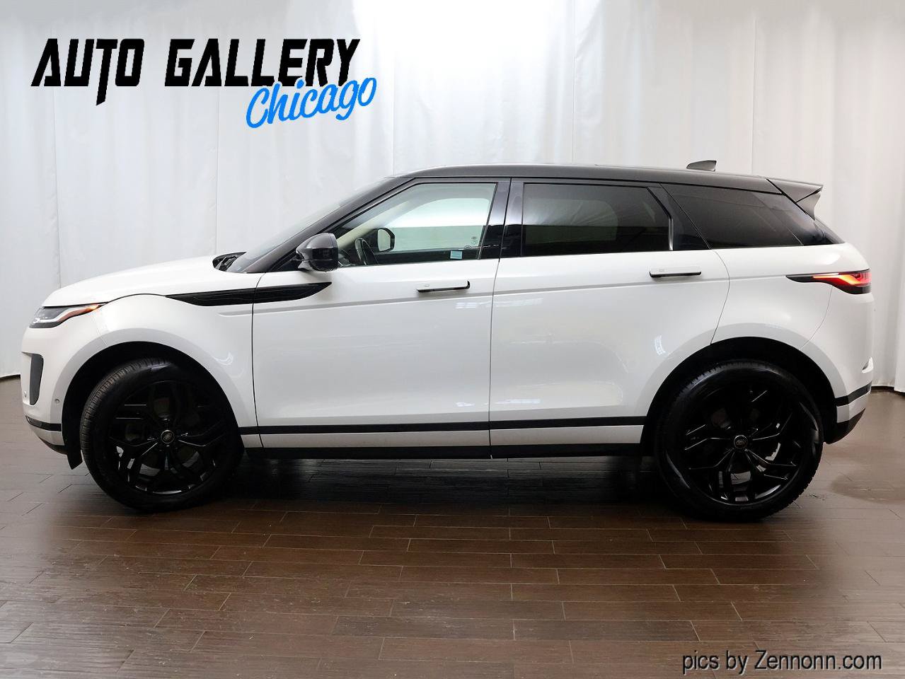 Used 2021 Land Rover Range Rover Evoque SE AWD/4WD image 10