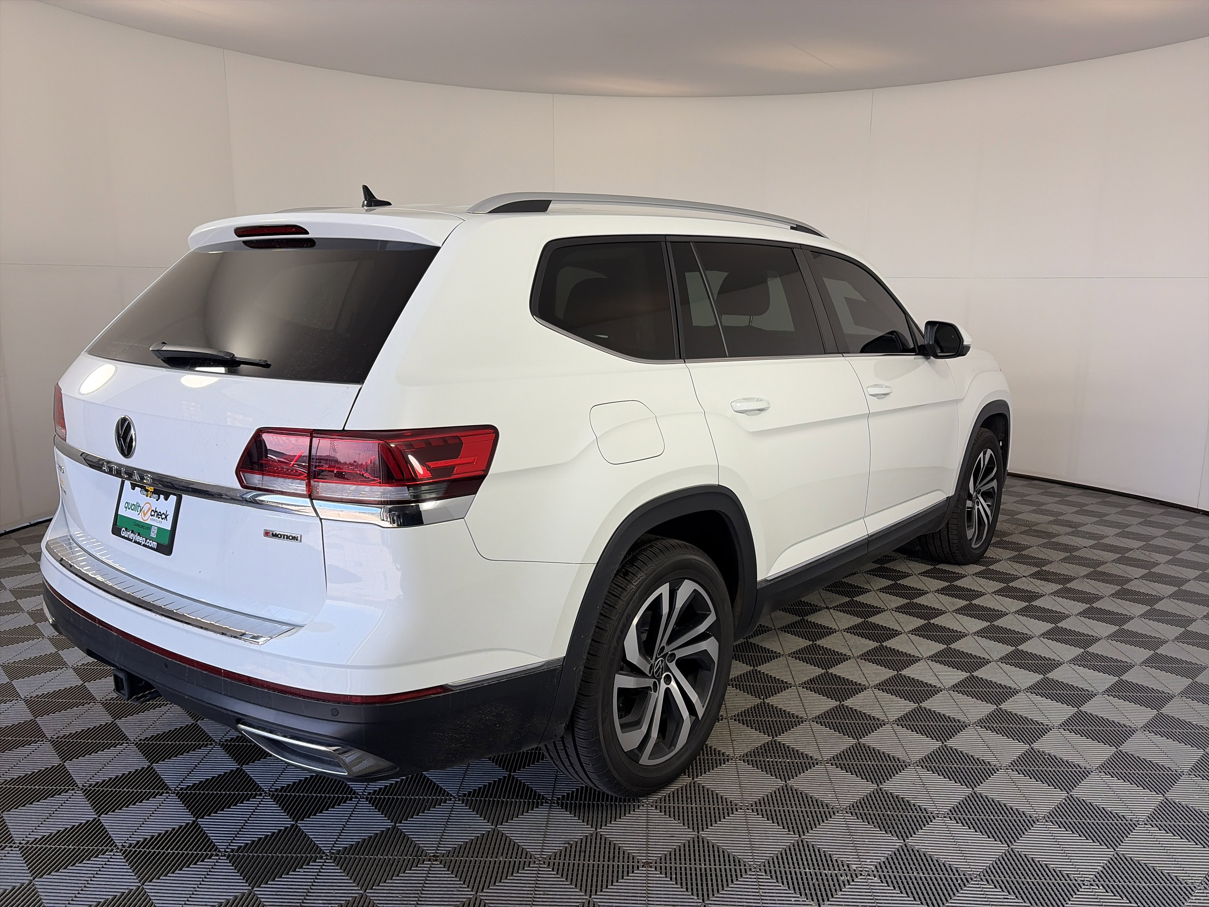 Used 2022 Volkswagen Atlas SEL image 11