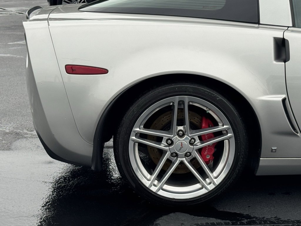 Used 2006 Chevrolet Corvette Z06 w/ Preferred Equipment Group image 34