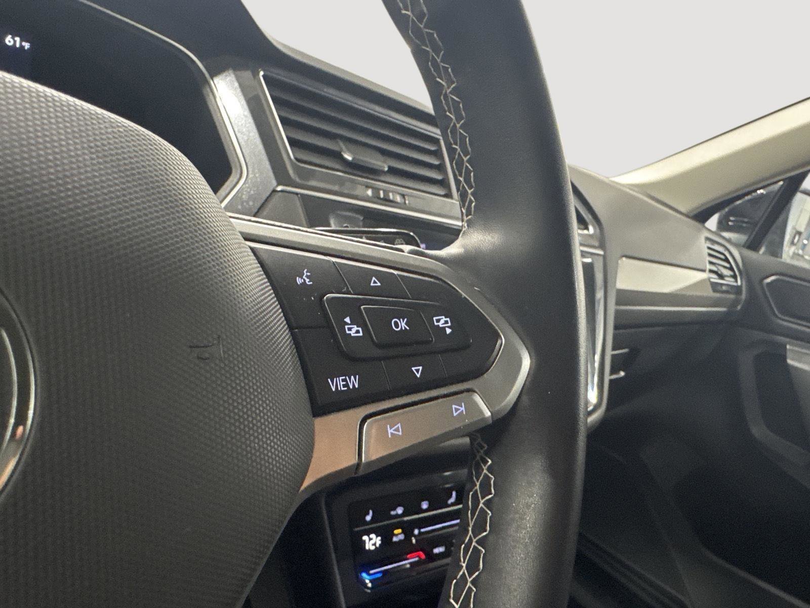 Used 2022 Volkswagen Tiguan SE image 18