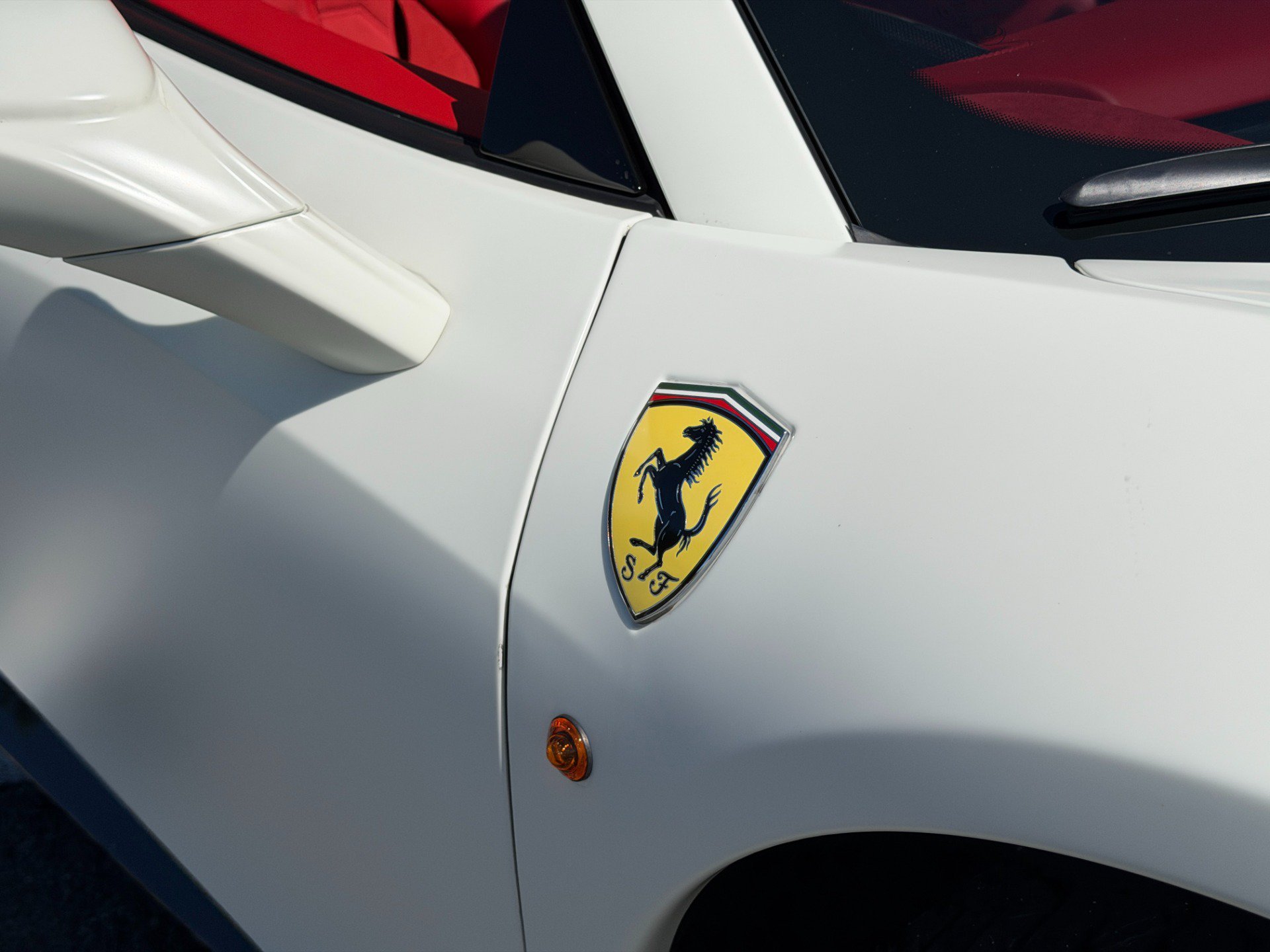 Used 2015 Ferrari 458 Spider RWD image 18