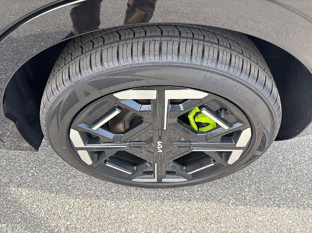 New 2027 Kia EV3 GT AWD/4WD image 10