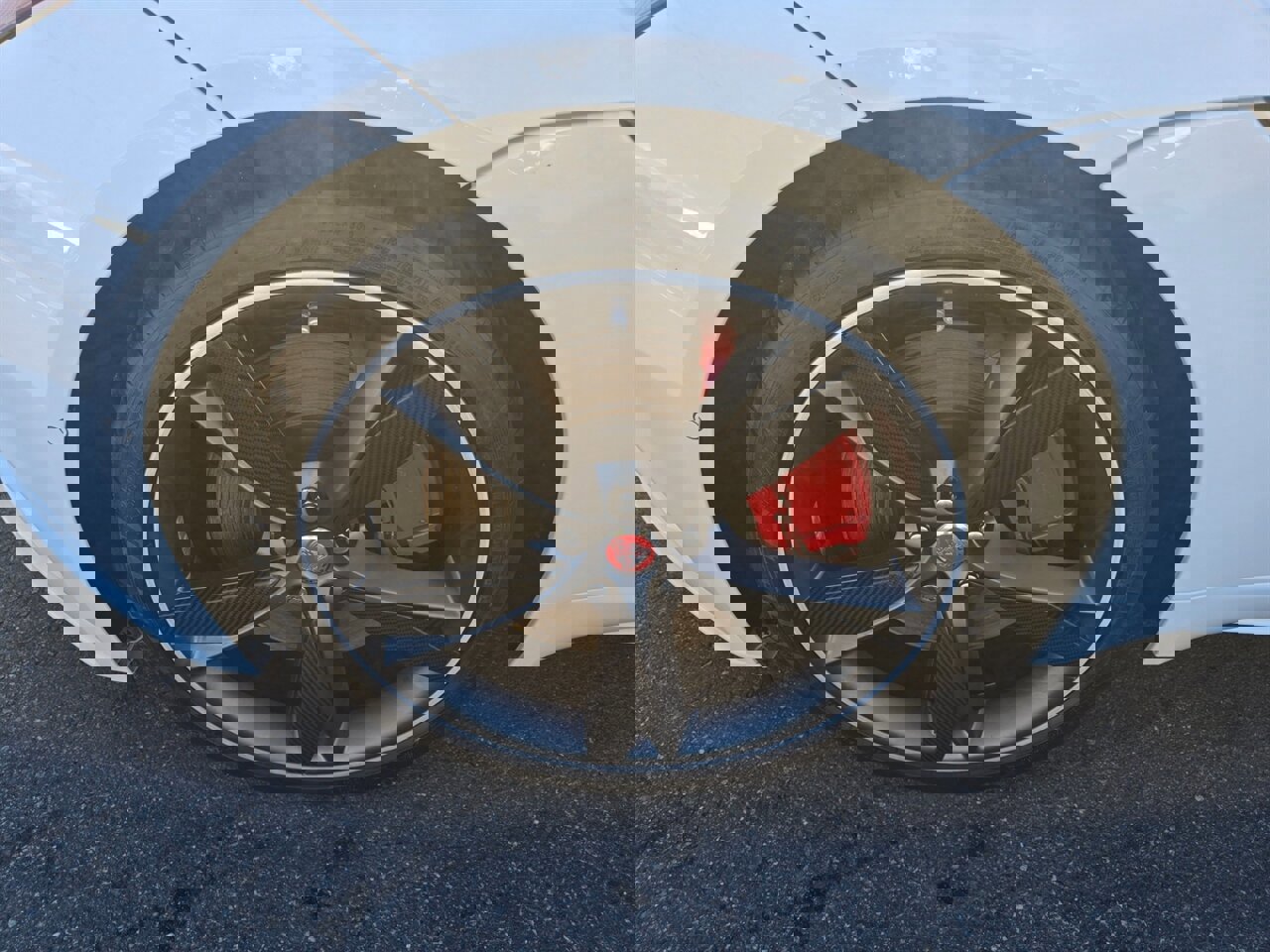 Used 2018 Jaguar F-TYPE R image 39