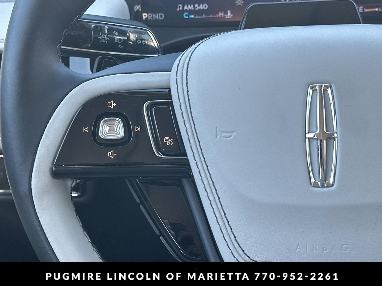 New 2026 Lincoln Aviator 2WD image 25