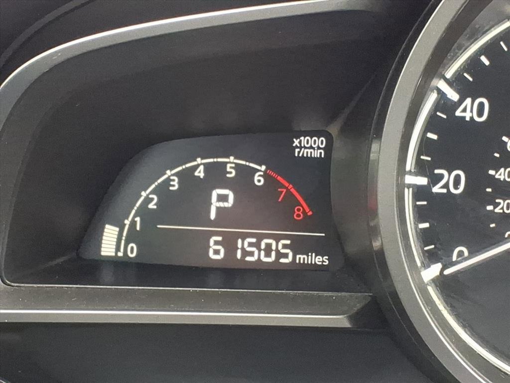 Used 2018 MAZDA MAZDA3 Touring image 21