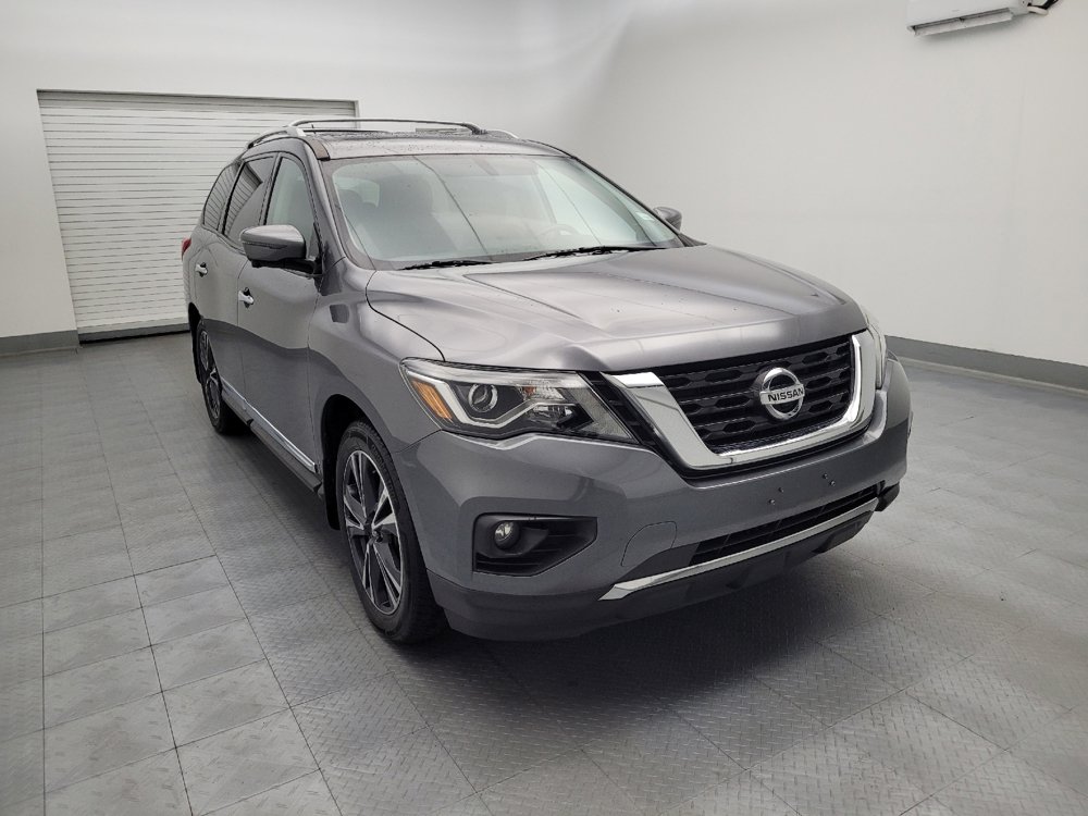 Used 2017 Nissan Pathfinder Platinum w/ Family Entertainment Package AWD/4WD image 13