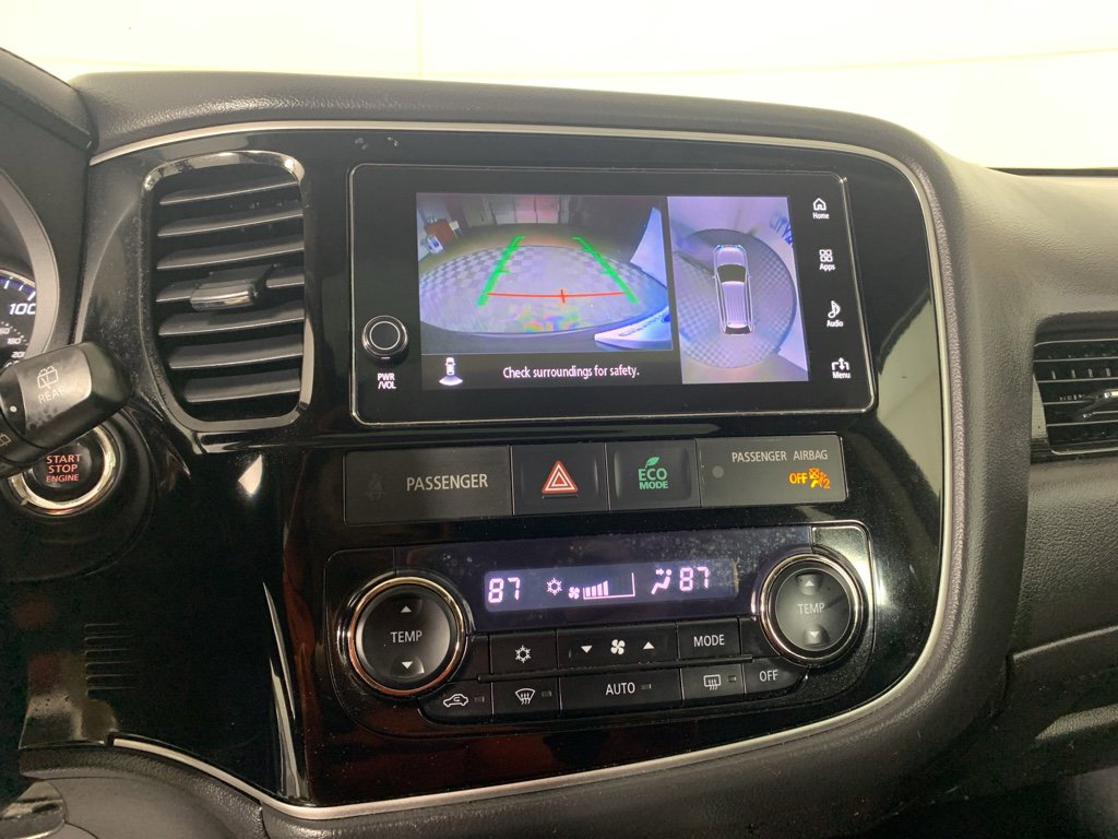 Used 2018 Mitsubishi Outlander SEL image 25