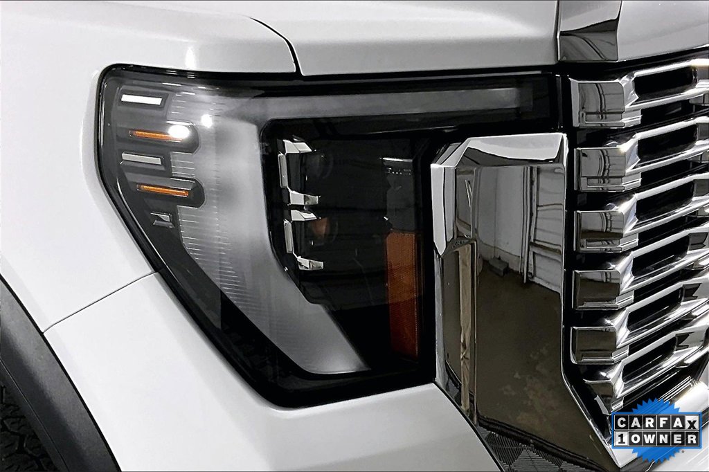 Used 2024 GMC Sierra 2500 Denali w/ Denali Reserve Package image 33