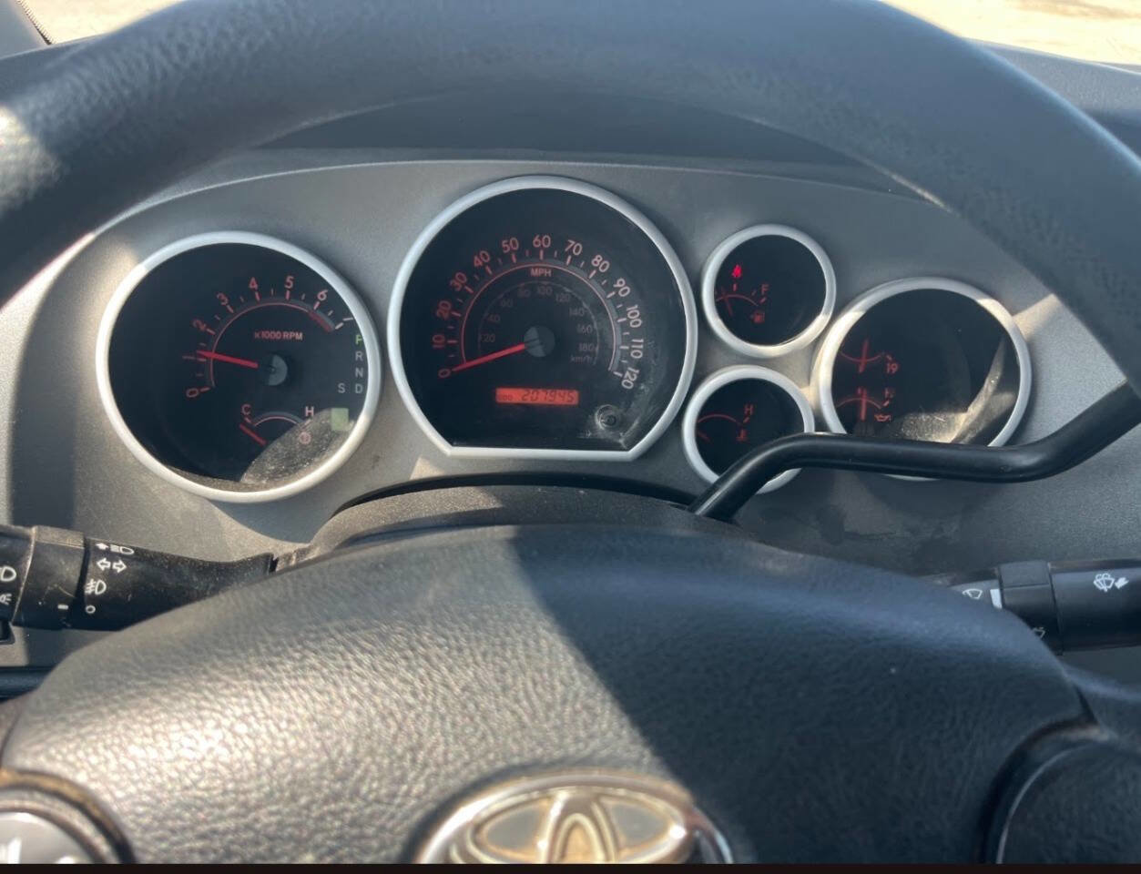 Used 2013 Toyota Tundra 4x4 CrewMax w/ Tow Pkg image 6