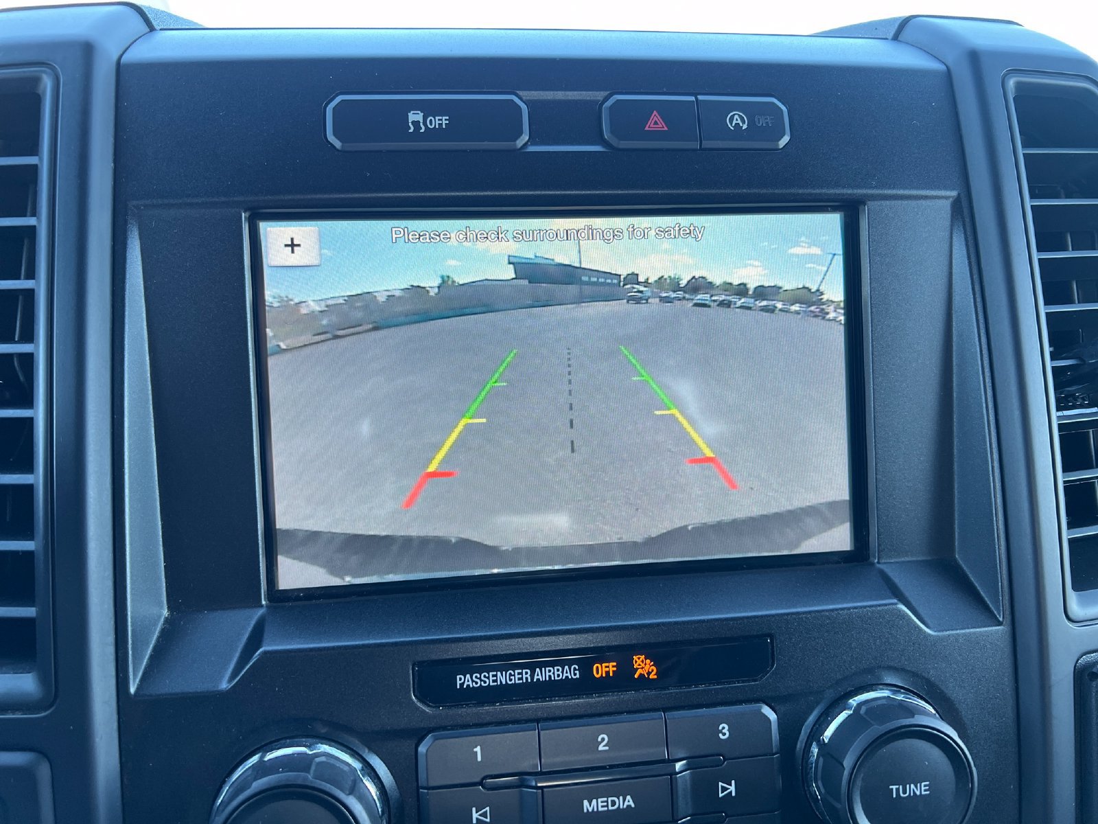 Used 2018 Ford F150 XL w/ Equipment Group 101A Mid AWD/4WD image 15