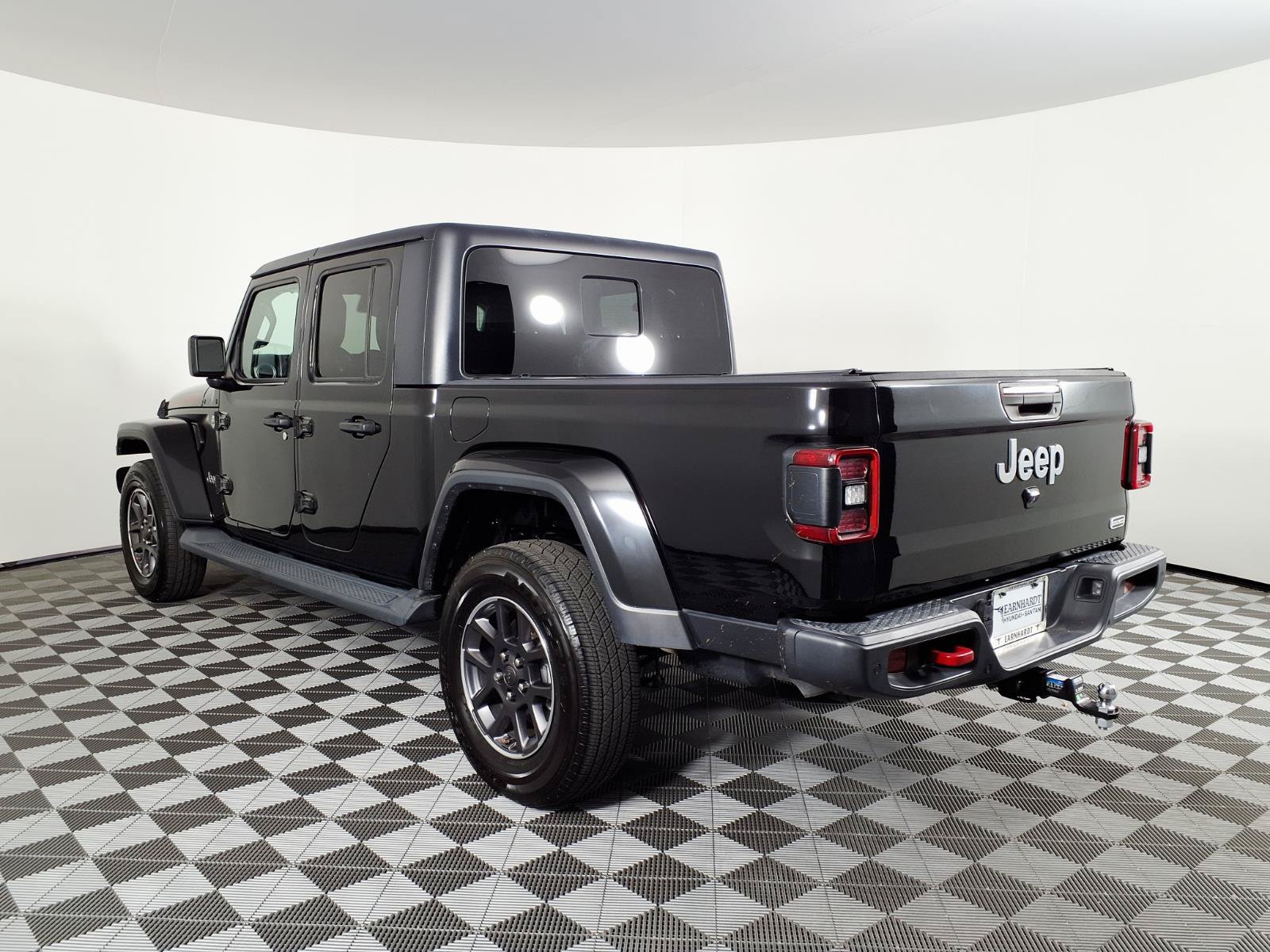 Used 2020 Jeep Gladiator Overland AWD/4WD image 6